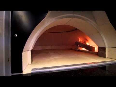 Earthstone Model 60 Wood Fired Pizza Oven